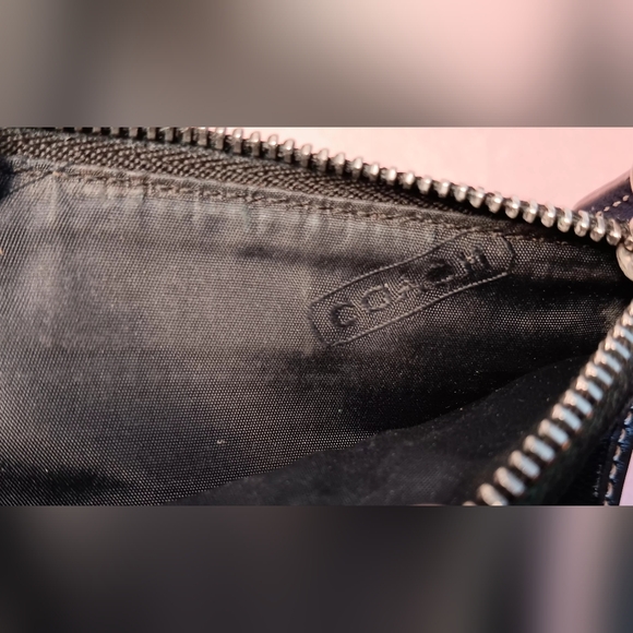 Coach Signature Horse & Carriage Mini Small Keychain Wallet Coin Purse Black - Picture 9 of 9